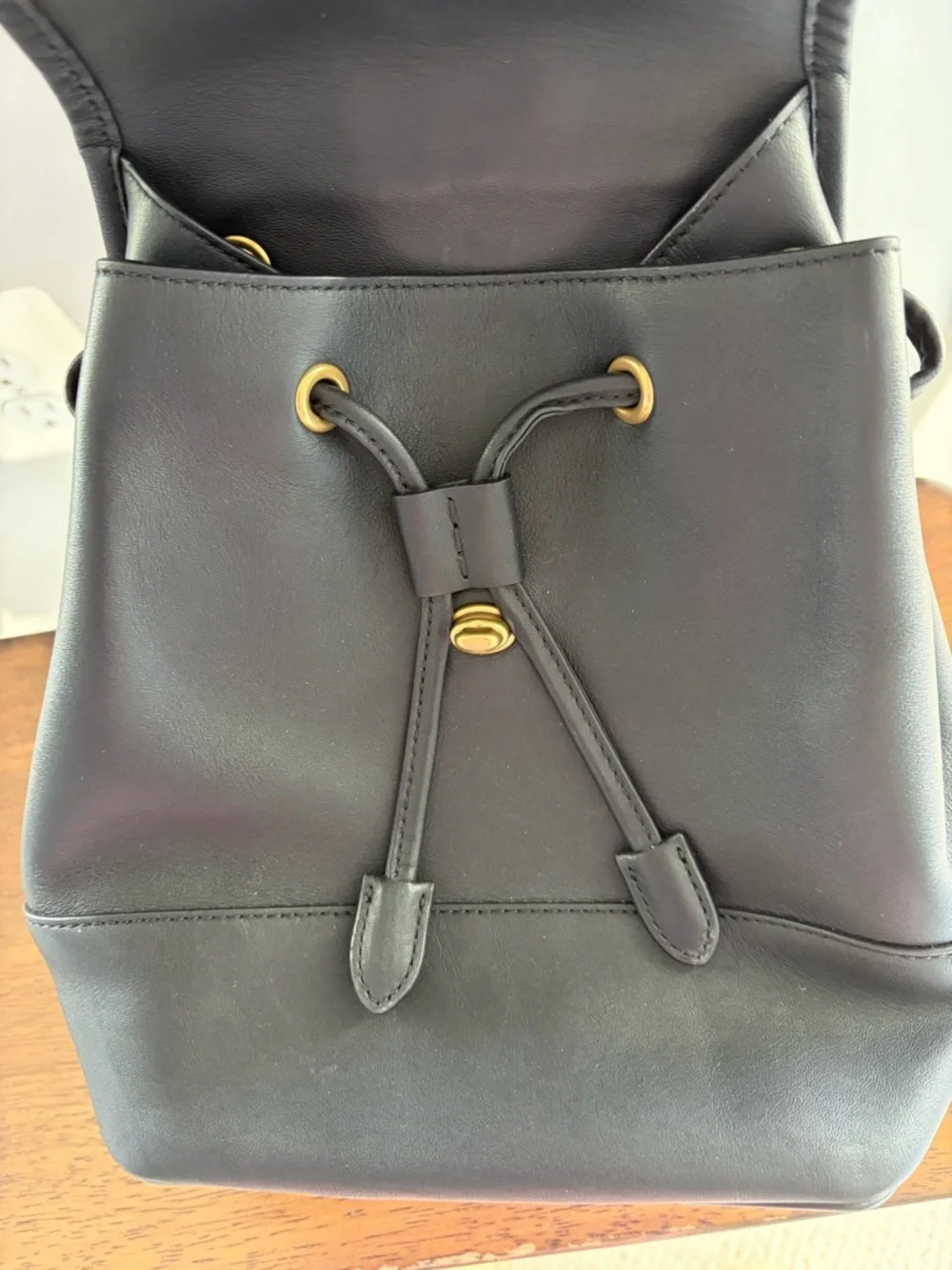 Coach Originals Turnlock Backpack Black Leather Gold Hardware - Picture 5 of 8